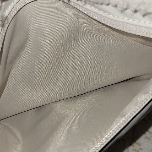 LULULEMON NWT WHITE OPAL/GOLD HARDWARE FLEECE EVERYWHERE BELT BAG LARGE 2L - Picture 5 of 14